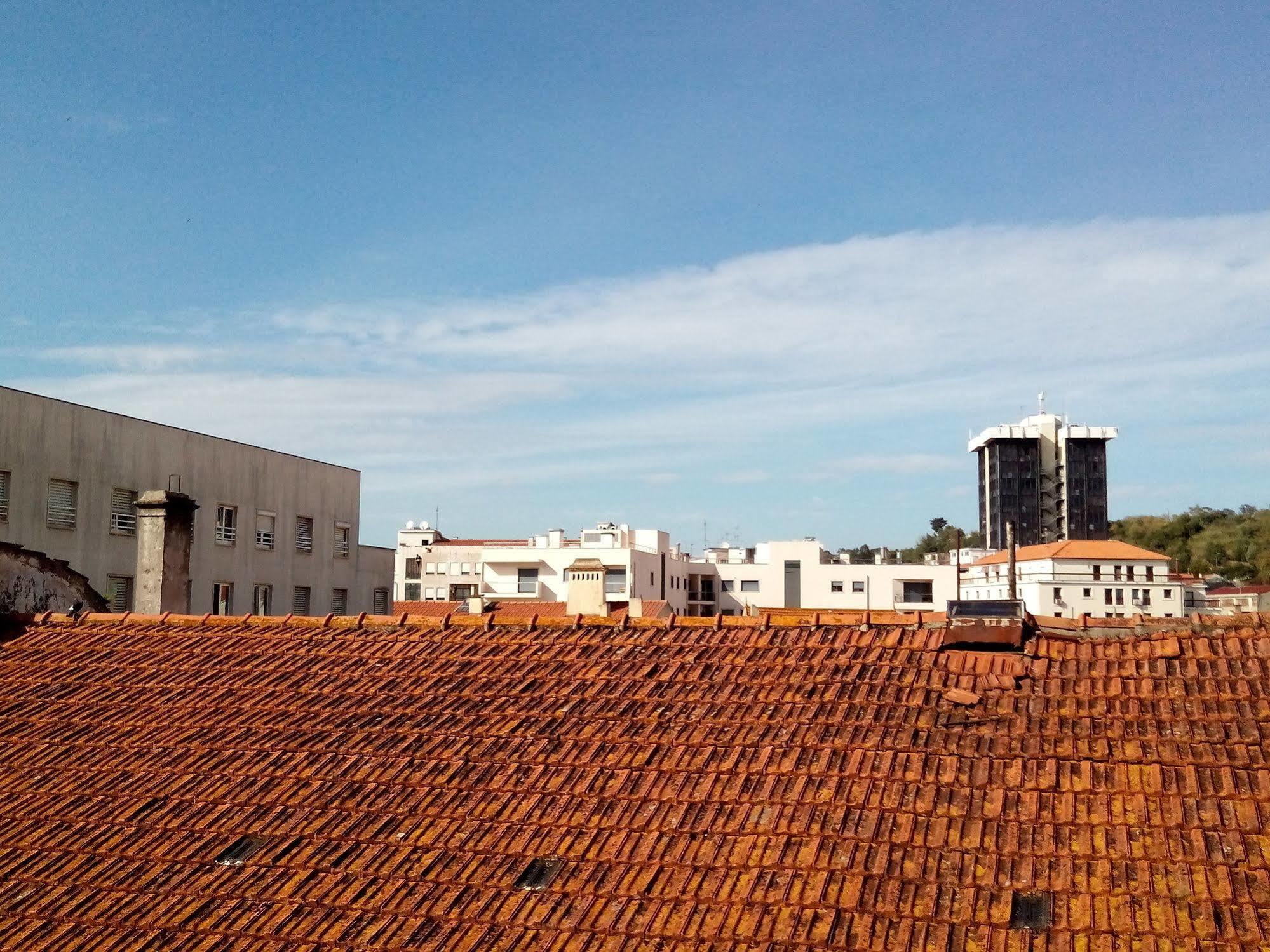 Hotel Residencial Moeda à Coïmbre Extérieur photo